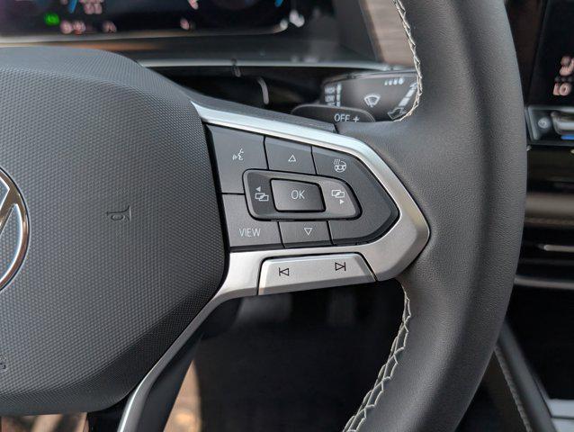 Photo of 2025 Deep Black Pearl Volkswagen Atlas