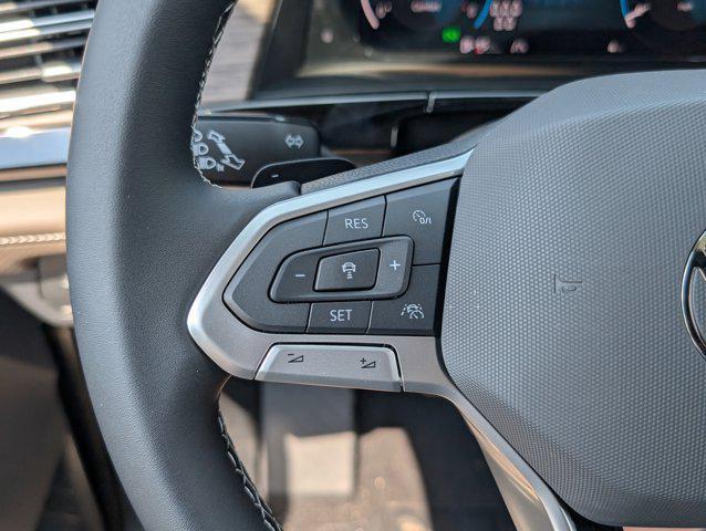 Photo of 2025 Deep Black Pearl Volkswagen Atlas