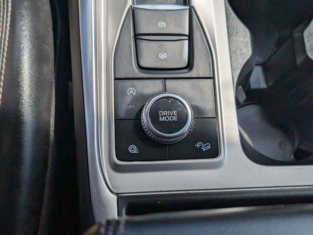 Photo of 2023 Oxford White Ford Explorer