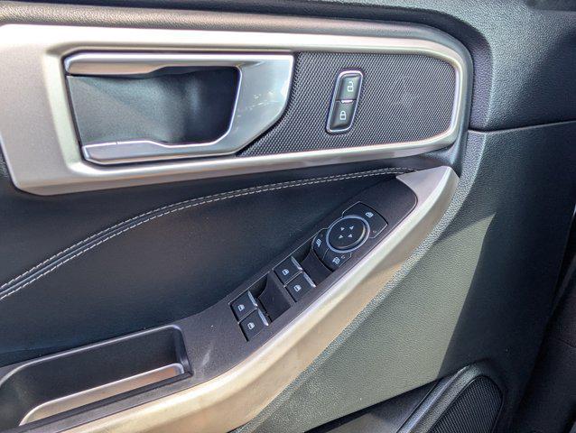Photo of 2023 Oxford White Ford Explorer