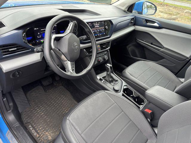 Photo of 2022 Blue Volkswagen Taos