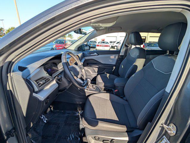 Photo of 2024 Platinum Gray Metallic Volkswagen Taos