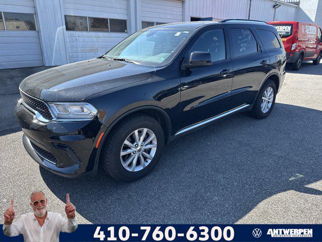 Photo of 2023 DB Black Clearcoat Dodge Durango