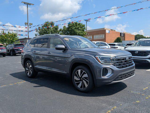 Photo of 2025 Platinum Gray Metallic Volkswagen Atlas