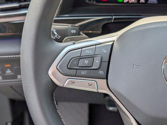 Photo of 2025 Platinum Gray Metallic Volkswagen Atlas