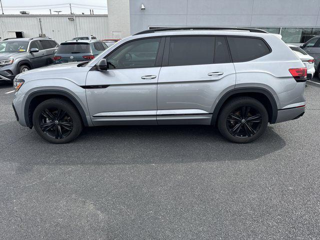 Photo of 2023 Pyrite Silver Metallic Volkswagen Atlas