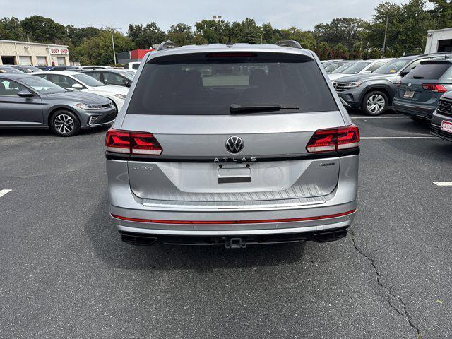 Photo of 2023 Pyrite Silver Metallic Volkswagen Atlas