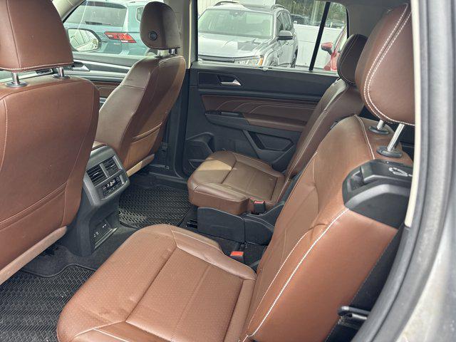 Photo of 2023 Pyrite Silver Metallic Volkswagen Atlas