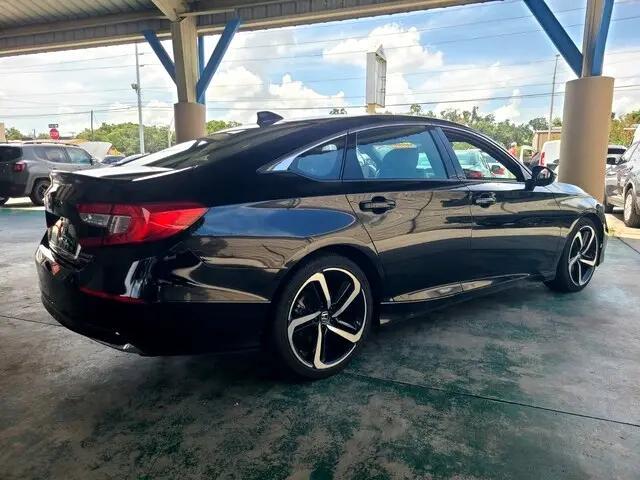 Photo of 2022 Crystal Black Pearl Honda Accord Hybrid