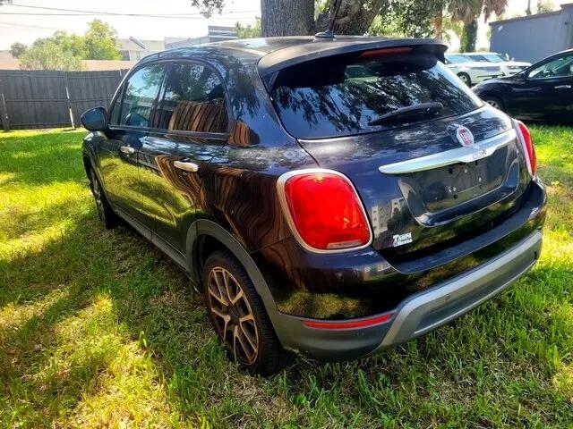 Photo of 2016 Nero Cinema (Black Clear Coat) FIAT 500X