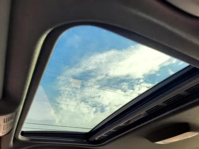 Photo of 2014 BLUE BMW 335