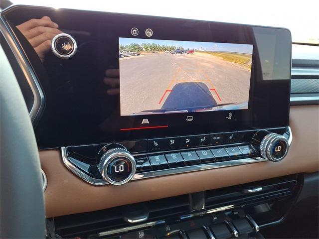 Photo of 2025 Onyx Black GMC Canyon