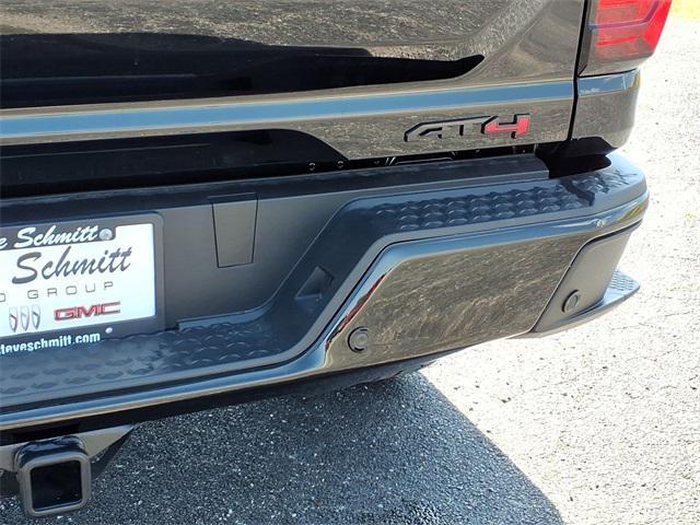 Photo of 2025 Onyx Black GMC Canyon