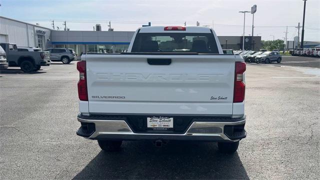 Photo of 2025 Summit White Chevrolet Silverado 1500