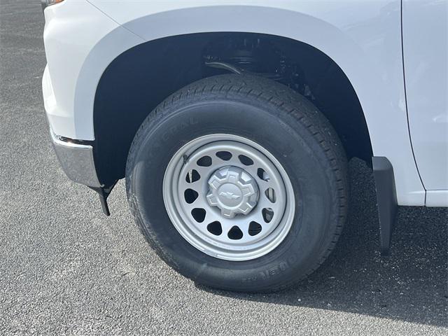 Photo of 2025 Summit White Chevrolet Silverado 1500