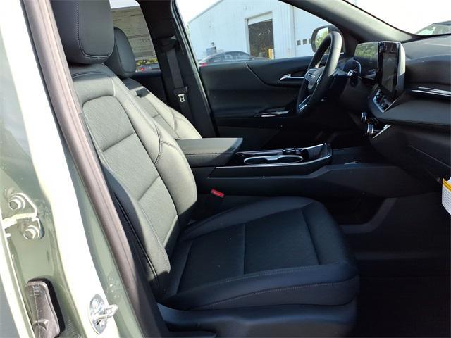 Photo of 2026 Cacti Green Chevrolet Equinox