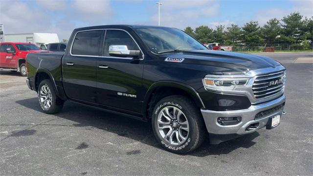 Photo of 2020 Diamond Black Crystal Pearlcoat RAM 1500