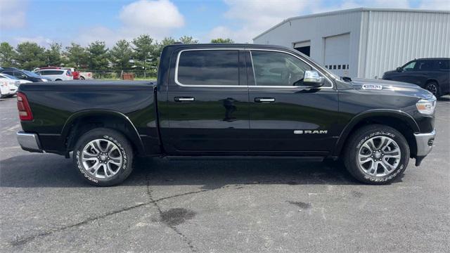 Photo of 2020 Diamond Black Crystal Pearlcoat RAM 1500