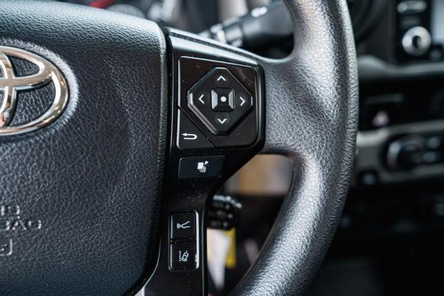 Photo of 2021 Super White Toyota Tacoma