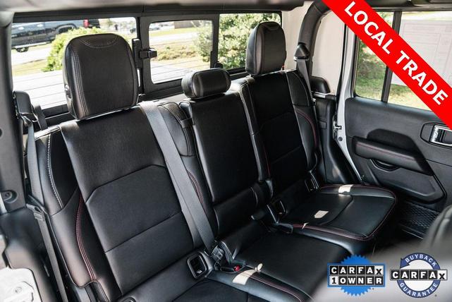 Photo of 2022 Silver Zynith Clearcoat Jeep Gladiator