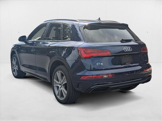 Photo of 2025 Navarra Blue Metallic Audi Q5