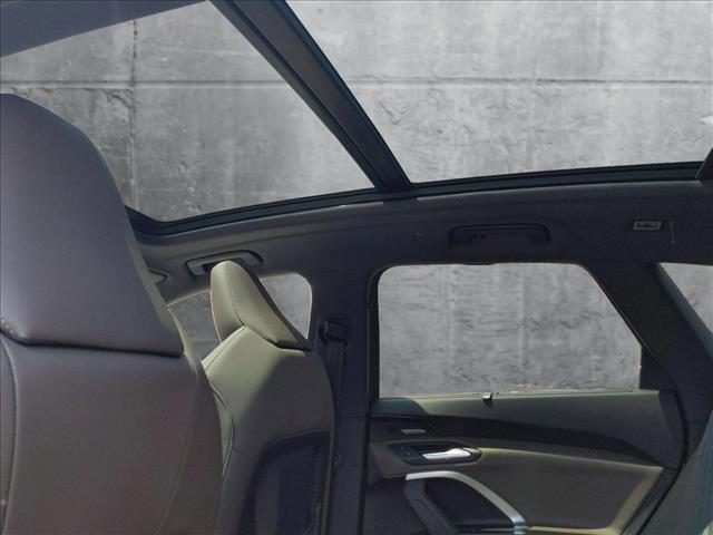 Photo of 2025 Glacier White Metallic Audi Q5
