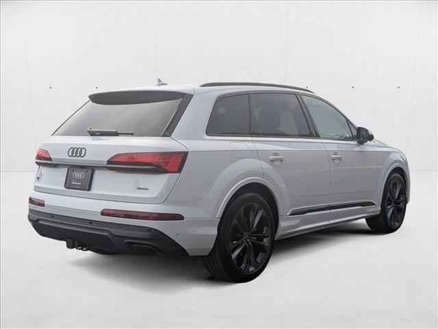 Photo of 2025 Glacier White Metallic Audi Q7