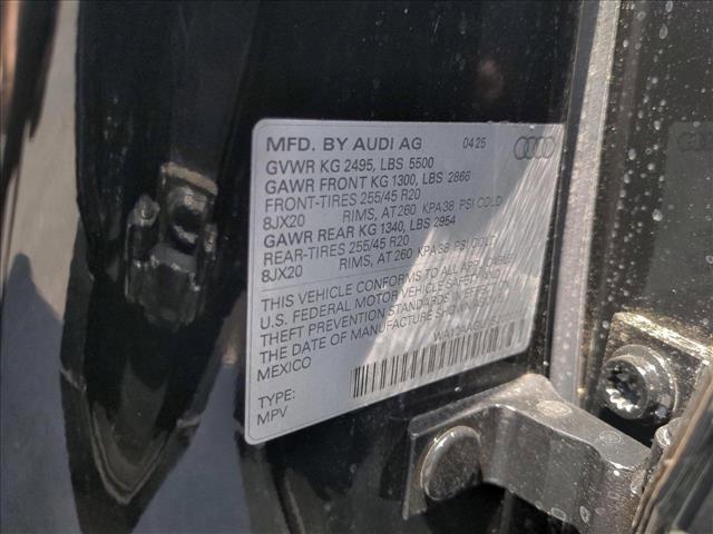 Photo of 2025 Mythos Black Metallic Audi Q5