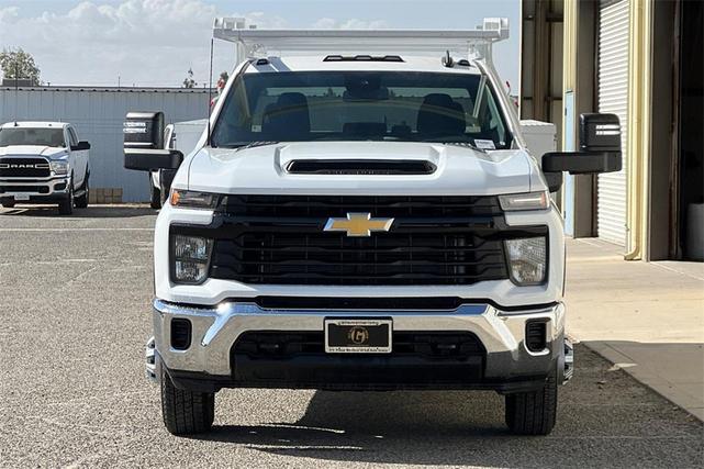 Photo of 2024 Summit White Chevrolet Silverado 3500