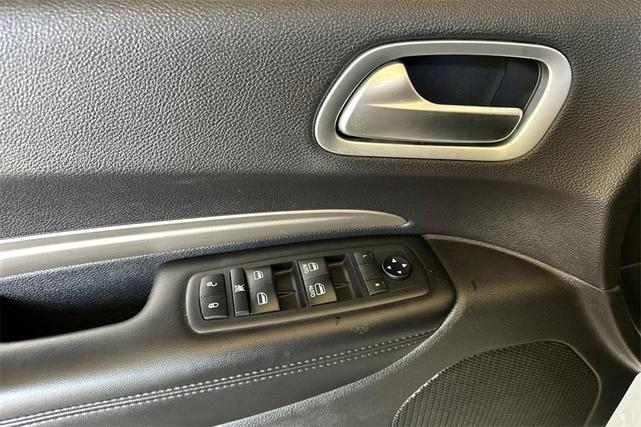 Photo of 2020 White Knuckle Clearcoat Dodge Durango