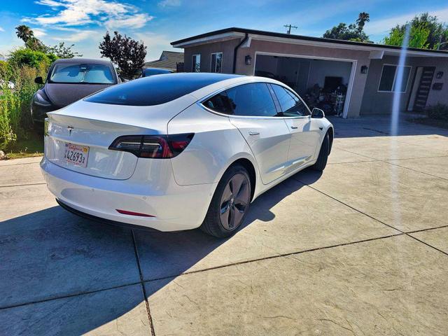 Photo of 2018 Pearl White Multi-Coat Tesla Model 3