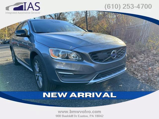 2016 Volvo V60 Cross Country