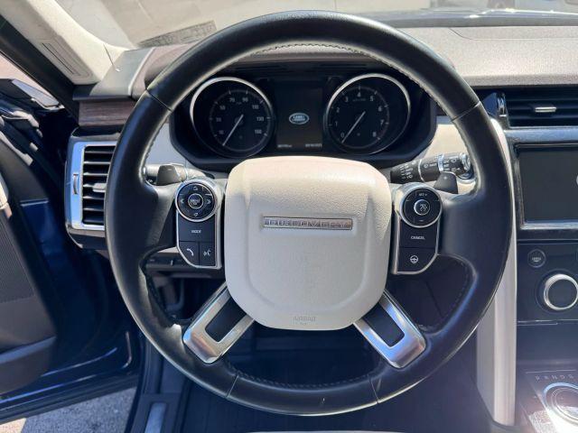 Photo of 2017 Lorie Blue Land Rover Discovery