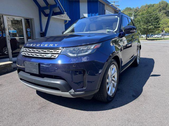 Photo of 2017 Lorie Blue Land Rover Discovery