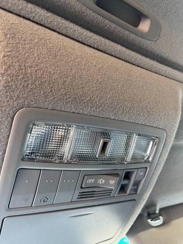 Photo of 2011 Titanium Toyota Highlander