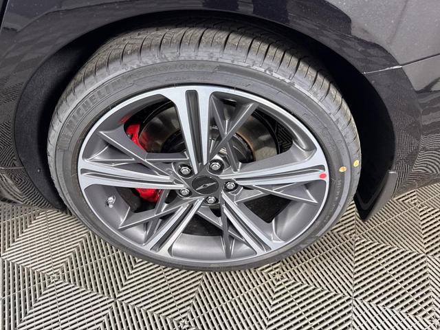 Photo of 2025 Black Genesis G70