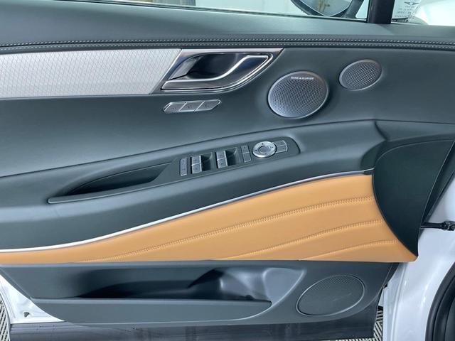 Photo of 2026 White Genesis GV80