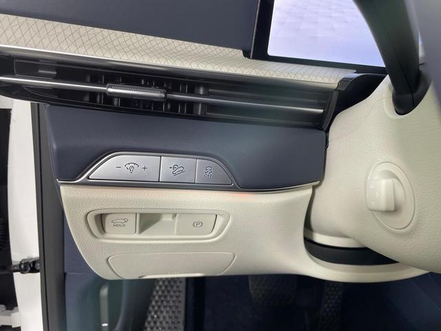Photo of 2026 White Genesis GV80