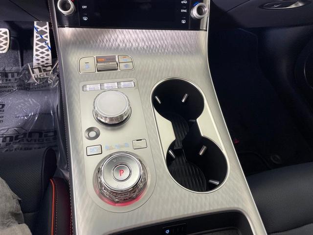 Photo of 2026 Alta White Genesis GV70