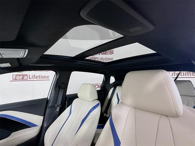 Photo of 2025 Platinum White Pearl Acura ADX