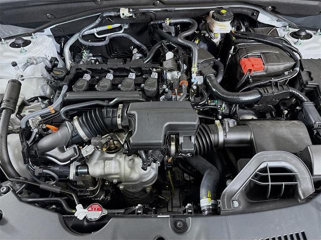 Photo of 2025 Platinum White Pearl Acura ADX