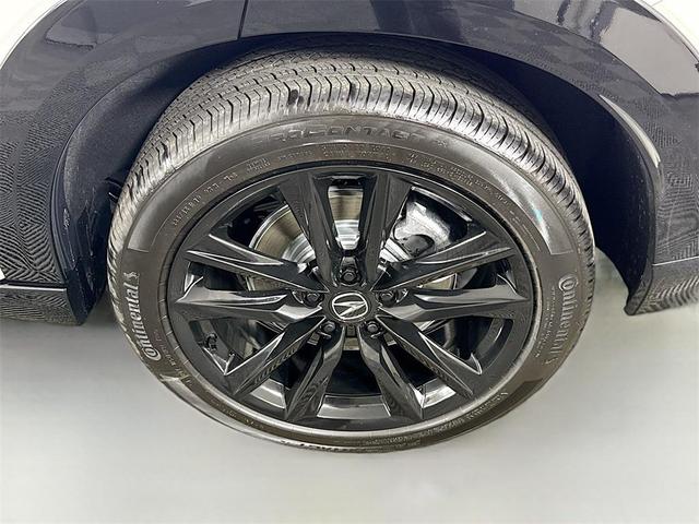 Photo of 2025 Platinum White Pearl Acura ADX