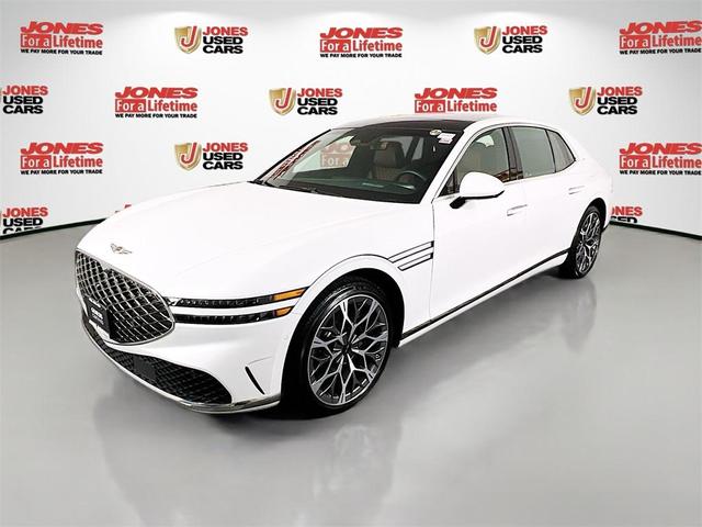 Photo of 2024 White Genesis G90