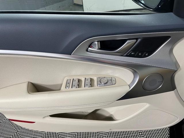 Photo of 2026 Black Genesis G70