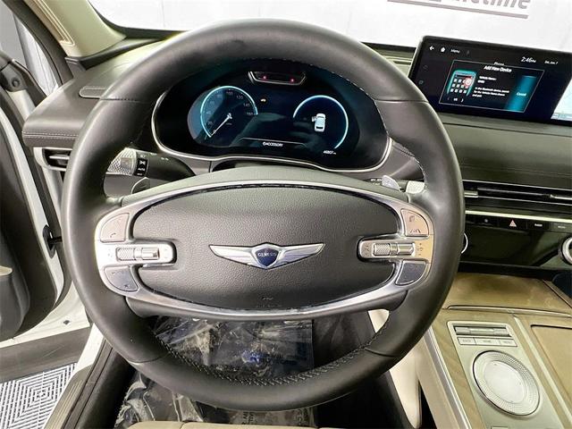 Photo of 2022 White Genesis GV80
