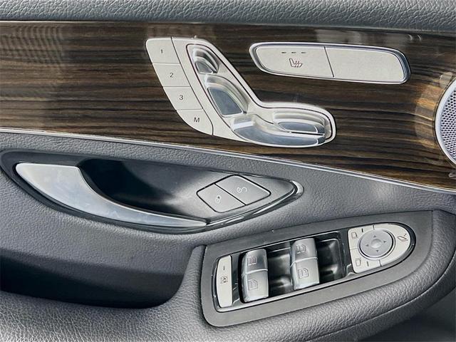 Photo of 2021 Black Mercedes-Benz GLC 300