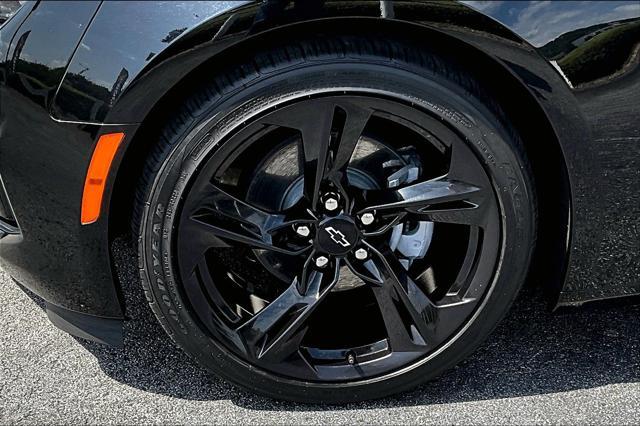 Photo of 2023 Black Chevrolet Camaro
