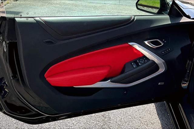 Photo of 2023 Black Chevrolet Camaro