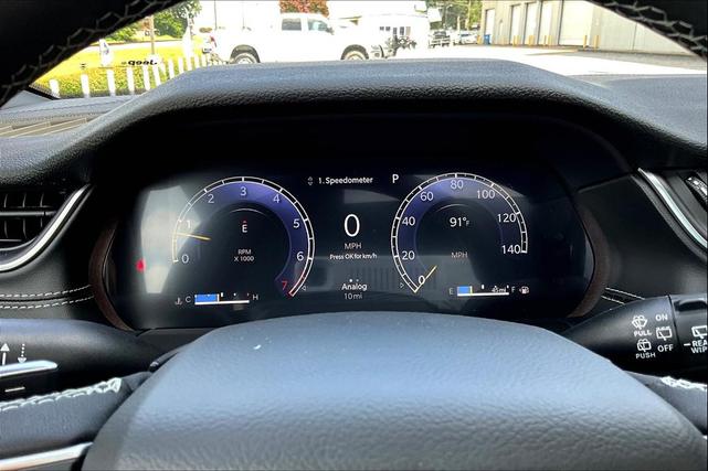 Photo of 2025 Diamond Black Crystal Pearlcoat Jeep Grand Cherokee