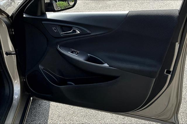 Photo of 2022 Mineral Gray Metallic Chevrolet Malibu